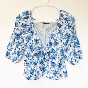 Tie-Front Ditsy Floral Crop Top